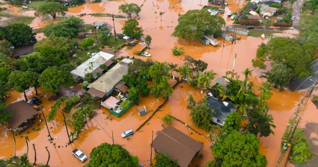 Hawaii’s worst flooding in 20 years threatens dam, prompts evacuations as more rain looms