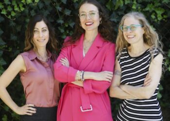 People in polyamorous relationships fight ‘shame,’ demand legal protections