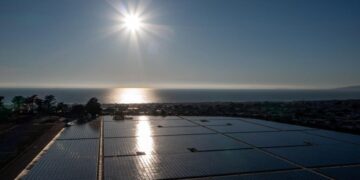 Nearly 60 gigawatts of U.S. clean power stalled, trade group finds