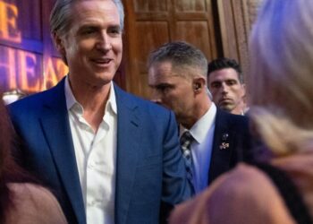 Iran, Israel, pet otters and hair gel. Gavin Newsom’s book tour stops in L.A.