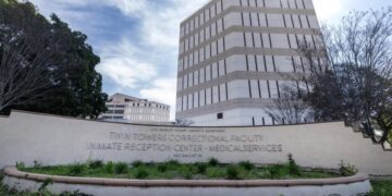 Sheriff asks federal agency to review L.A. County jail conditions after inmate deaths