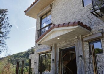 Can fire-resistant homes be sexy? ‘You be the judge,’ says this Palisades architect