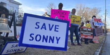 Alabama governor commutes death sentence of inmate whose accomplice fired fatal shot