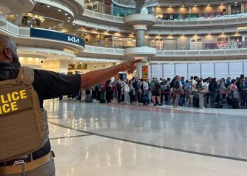 ICE officers make their way to airports’ TSA checkpoints after Trump order amid partial shutdown