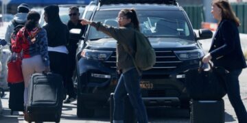 LAX board approves fee hike for companies like Uber, Lyft and others