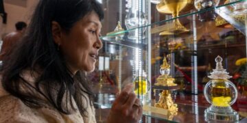 Teeth, bones and blessings: At Rosemead Buddhist temple, relics inspire belief