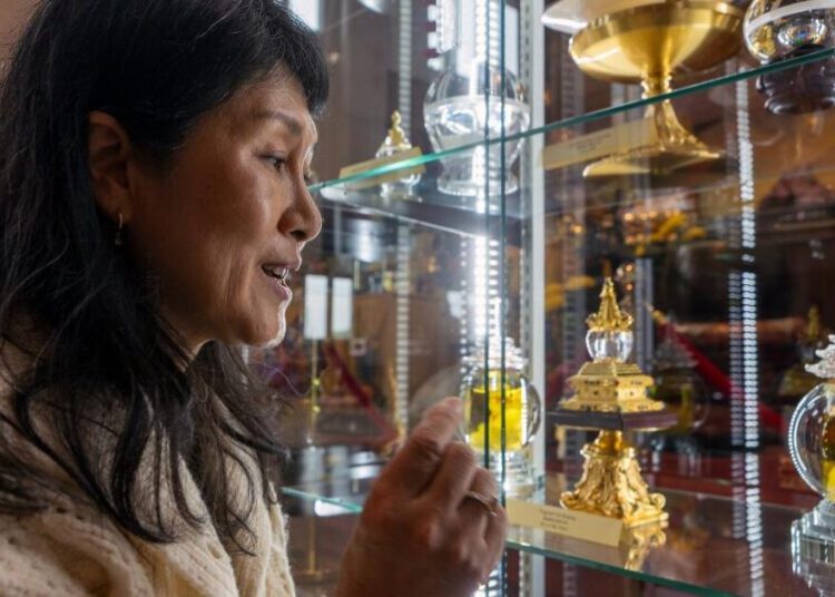 Teeth, bones and blessings: At Rosemead Buddhist temple, relics inspire belief