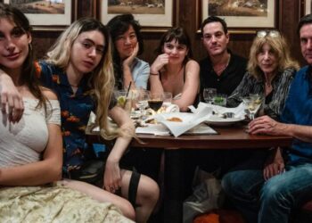 Before Taix becomes condos, a final toast to a vanishing Los Angeles