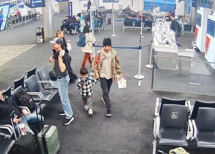 Video shows Minnesota dad and boy were flown on Delta to ICE detention in Texas
