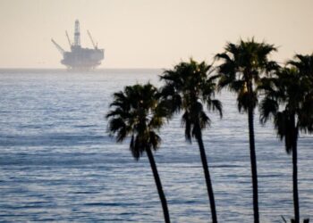 Trump administration orders restart of oil drilling along California coast amid Iran war