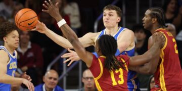 UCLA dominates rival USC to secure double bye in Big Ten tournament