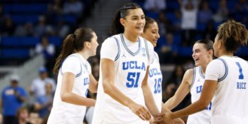 Lauren Betts scores career-high 35 as UCLA powers past Oklahoma State and into Sweet 16