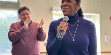 There’s a new wedge issue playing out in Senate Dem primaries