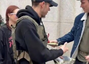 Gun activists hand out AR-15 magazines at Capitol to defy upcoming ban