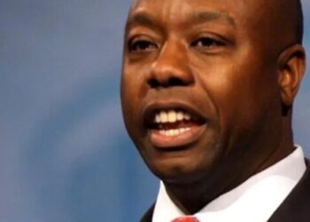 Senate Republican breaks own retirement pledge as GOP majority at risk