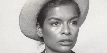 Celebrities Need Passport Photos, Too