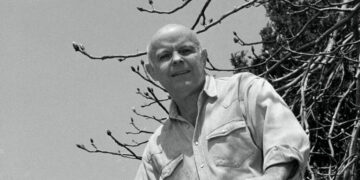 Paul Waldman, Creator and Curator of Art Museum for Birds, Dies at 89