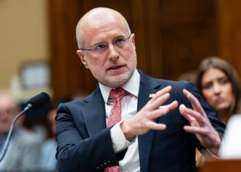 F.C.C. Orders a Review of ABC’s Broadcast Licenses