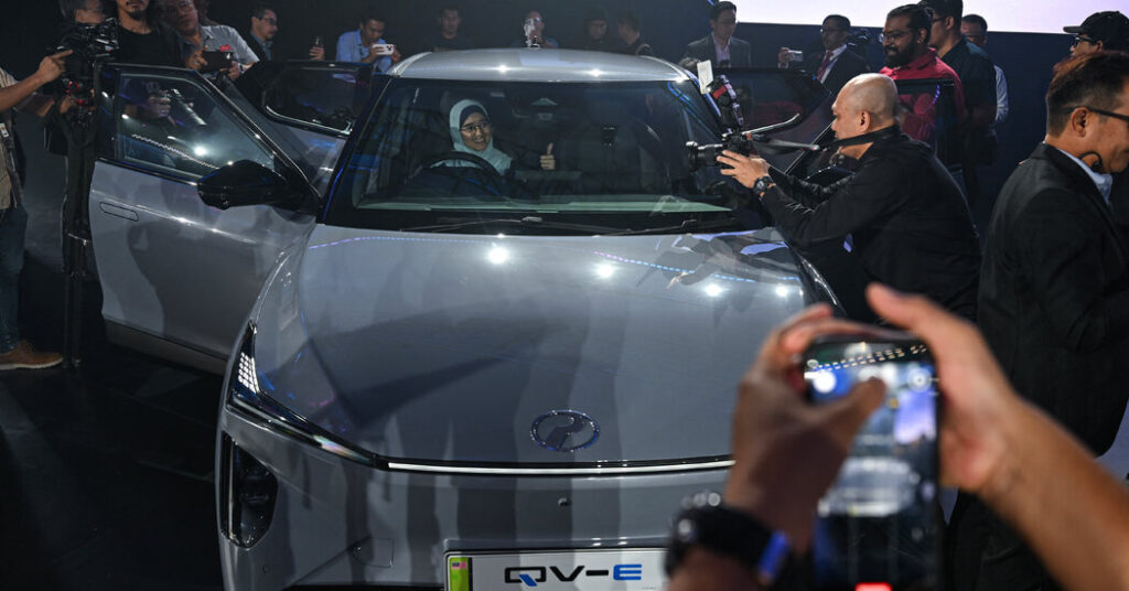 Aiming at China, Malaysia Puts New Restrictions on Electric Cars