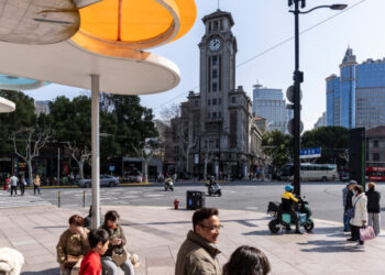 ‘City of Parasites’ or ‘Glamorous Metropolis?’ China’s Cosmopolitan Contradiction