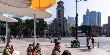 ‘City of Parasites’ or ‘Glamorous Metropolis?’ China’s Cosmopolitan Contradiction