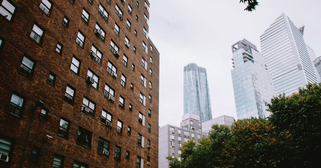 Fight Escalates Over Plan to Demolish and Rebuild N.Y.C. Public Housing