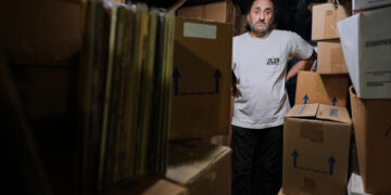 A Chicago Man’s 10,000 Concerts on Tape Are Becoming Digital History