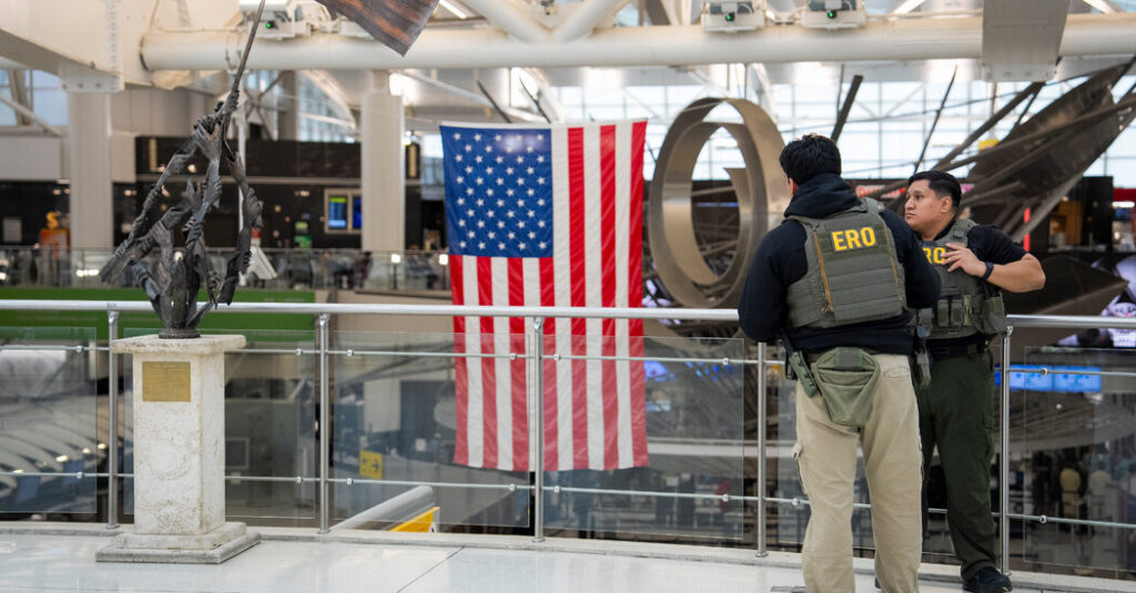 Senate and House Republicans Strike Deal to End Homeland Security Shutdown