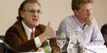 Stephen Lewis, Leftist Canadian Politician and AIDS Activist, Dies at 88