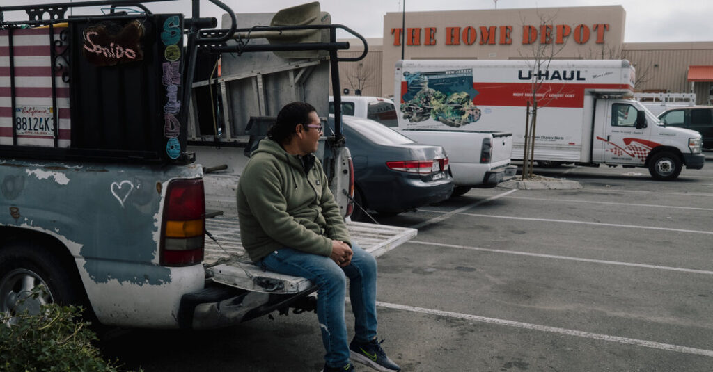 Judge Finds Border Officials Violated Previous Order on Warrantless Arrests