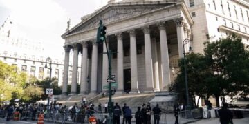 A ‘Traffic Jam’ of Trials Poses Headache for Mangione’s Lawyers