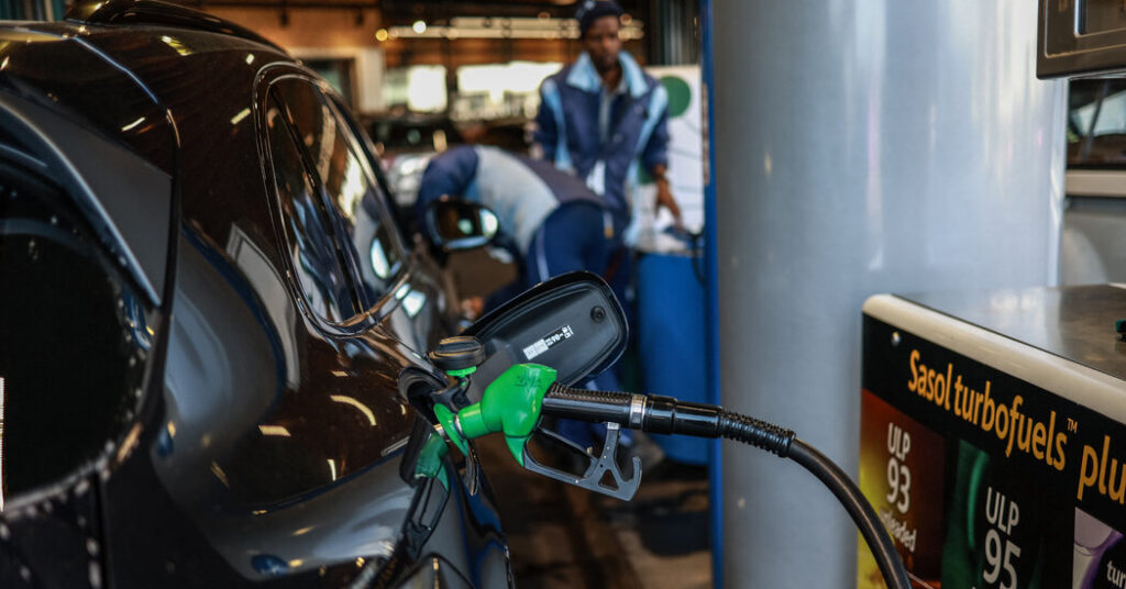 Oil Prices Jump and Stocks Drop After Trump’s White House Speech