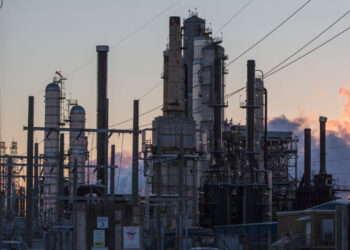 Republicans Seek Protections for Oil Giants Against Climate Lawsuits