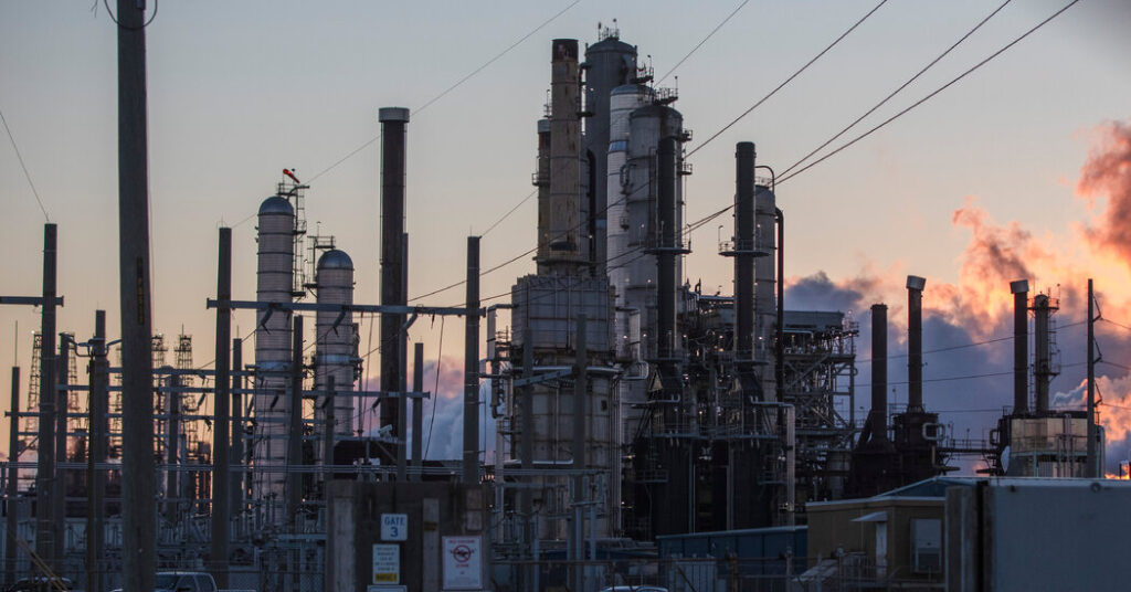 Republicans Seek Protections for Oil Giants Against Climate Lawsuits