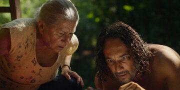 ‘The Blue Trail’ Review: A Drifting Journey Into Freedom