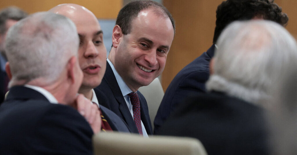 Planning Commission Approves Trump’s Ballroom, but Legal Roadblocks Remain