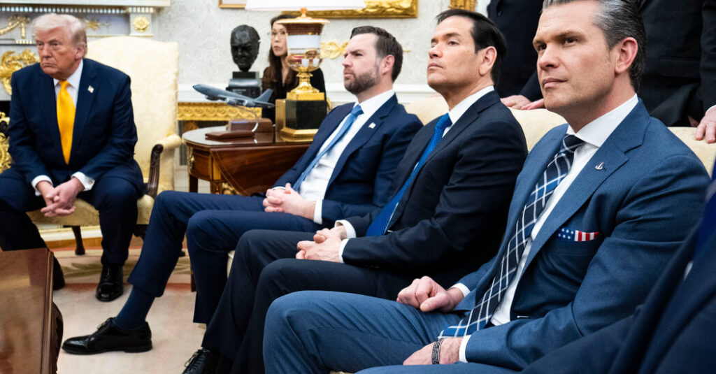 In Trump’s Orbit, Women Aren’t the Only Ones Concerned About Their Looks