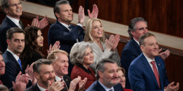 Trump Needs Smarter Sycophants