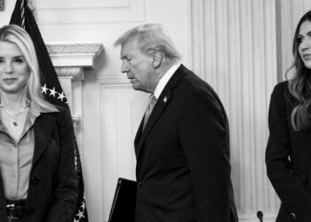 Pam and Kristi, Kicked to the Curb