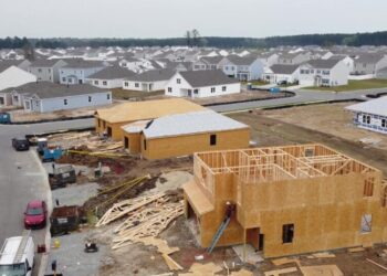 America’s Fastest-Growing County Wonders if ‘Paradise’ Is Growing Too Fast