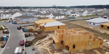 America’s Fastest-Growing County Wonders if ‘Paradise’ Is Growing Too Fast