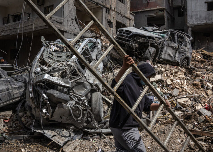 Israel Steps Up Attacks on Lebanon, Killing Dozens