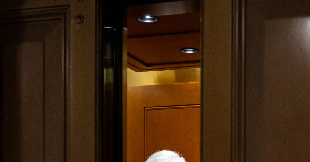 Some Republicans Vent Concern as Party Backs Trump’s Iran Threat