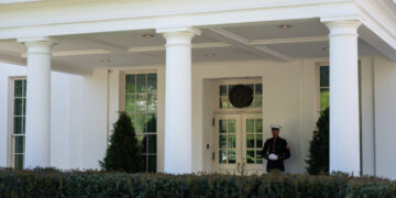 36 Hours of Chaos: The Scramble for a Cease-Fire in Iran