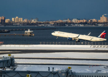 Delta Expects Strong Profit Despite Higher Fuel Costs