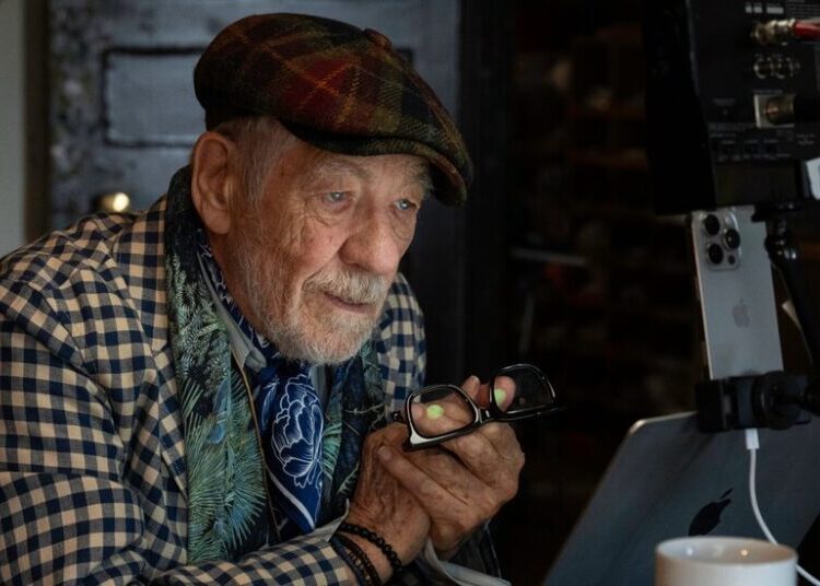 ‘The Christophers’ Review: Fine Art, Frayed Artists