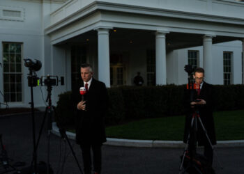 White House Warned Staff Not to Engage in Insider Trading Amid War With Iran