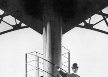 137-Year-Old Piece of Eiffel Tower to Be Auctioned in Paris