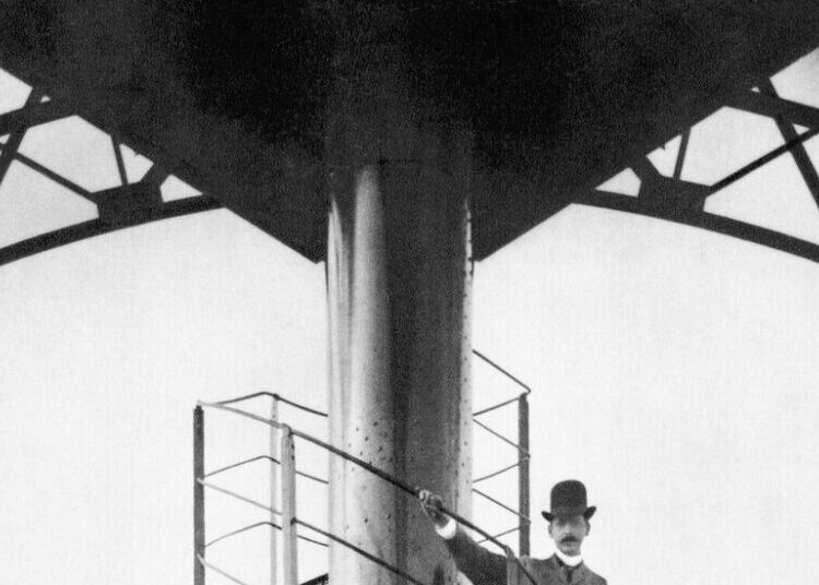 137-Year-Old Piece of Eiffel Tower to Be Auctioned in Paris