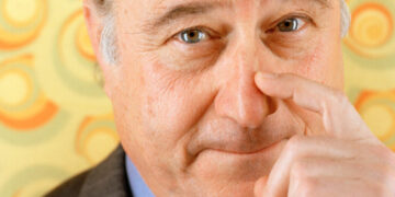 Fred Drasner, a Feisty Leader of The Daily News, Is Dead at 83